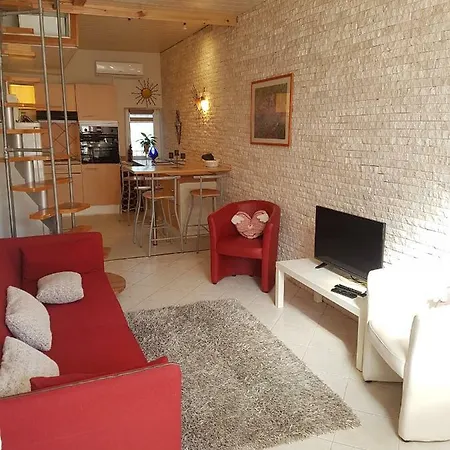 Maison Апартаменти *